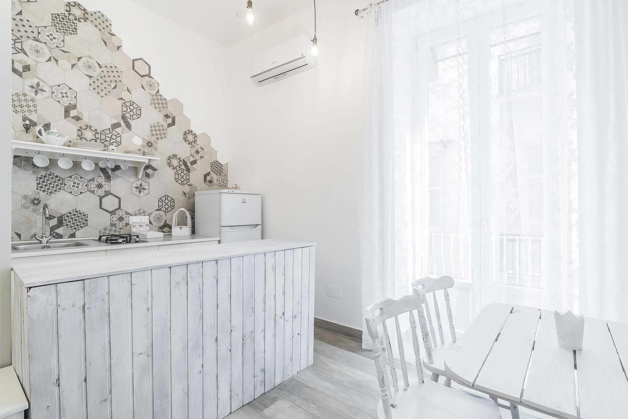 Le Villanelle B&B Napoli Bagian luar foto